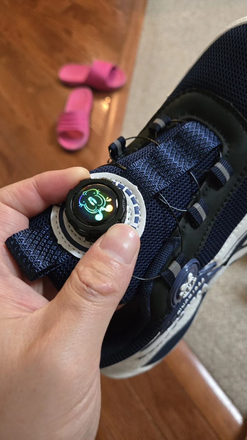 New Kids' Sneakers, size 7 - photo 3
