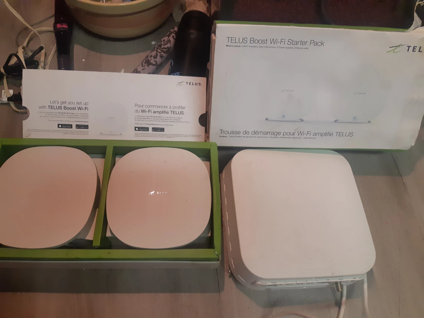 TELUS Boost Wi-Fi Starter Pack