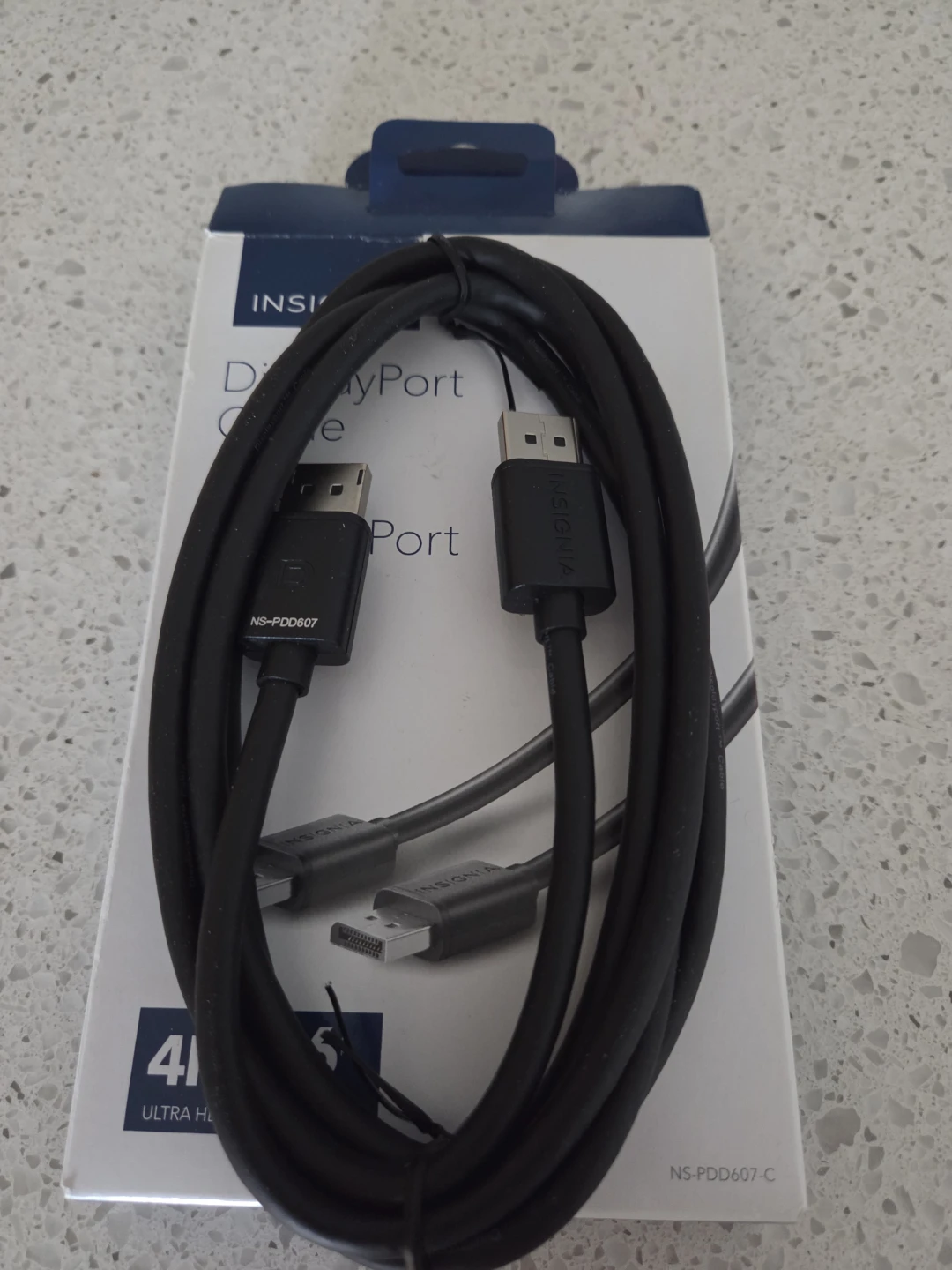 Insignia DisplayPort Cable 4K Ultra HD 6' - photo 3