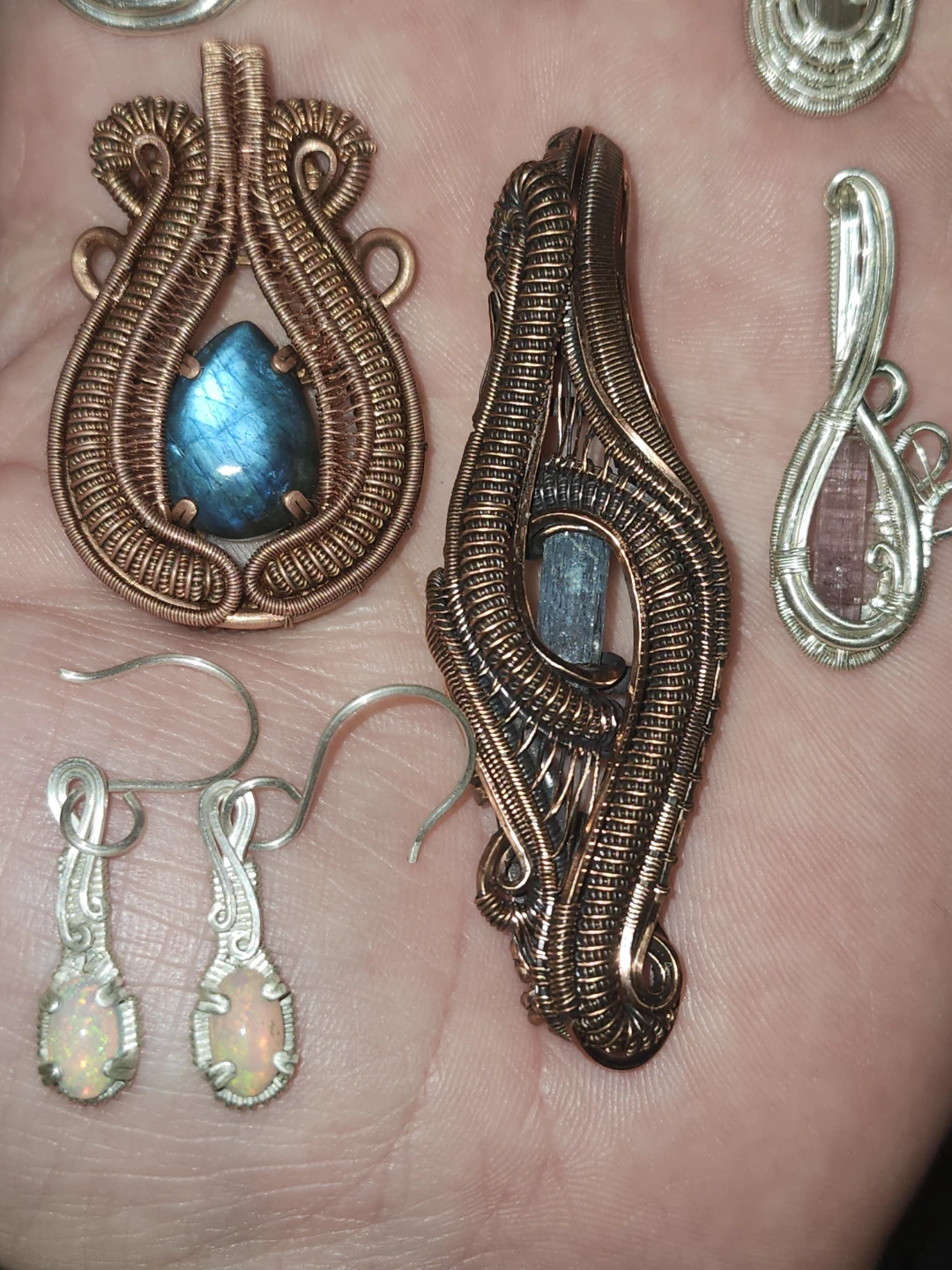 Wire wrapped jewelry - photo 3