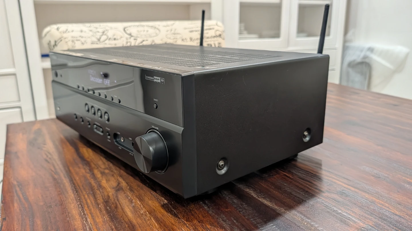 Yamaha RX-V585 4K 7.2-channel Dolby Atmos Home Theatre Receiver - photo 4