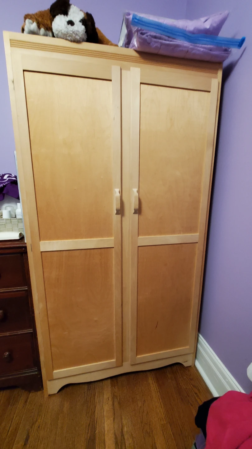 Armoire closet