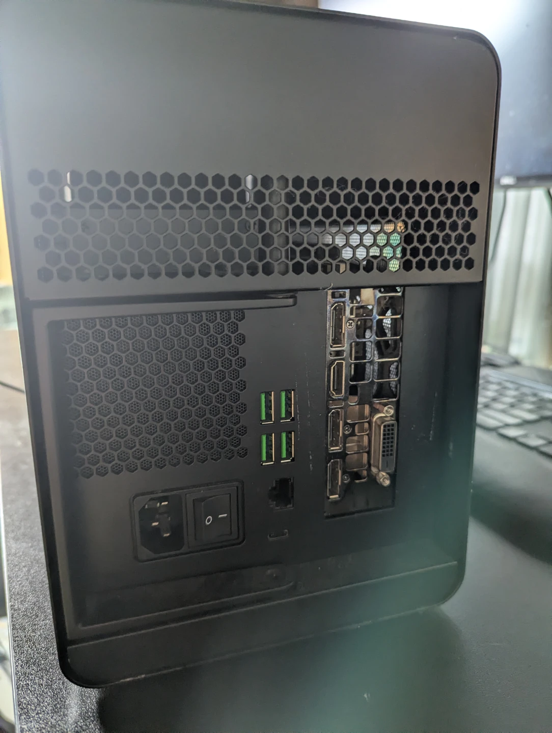 Razor Core X Chroma + Nvidia 1080 To 11G - photo 2