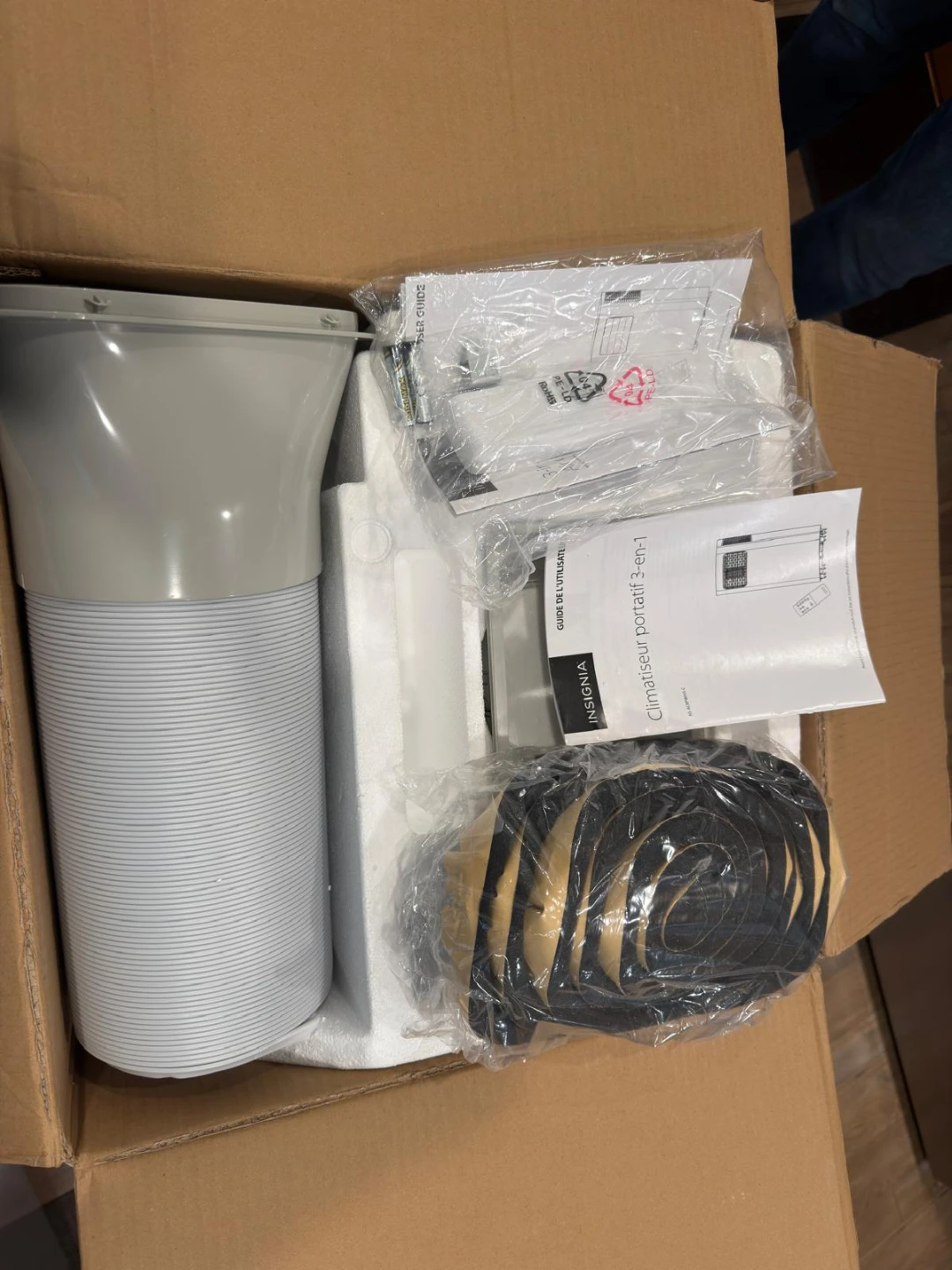 Insignia 14000/9000 BTU Portable Air Conditioner - photo 3