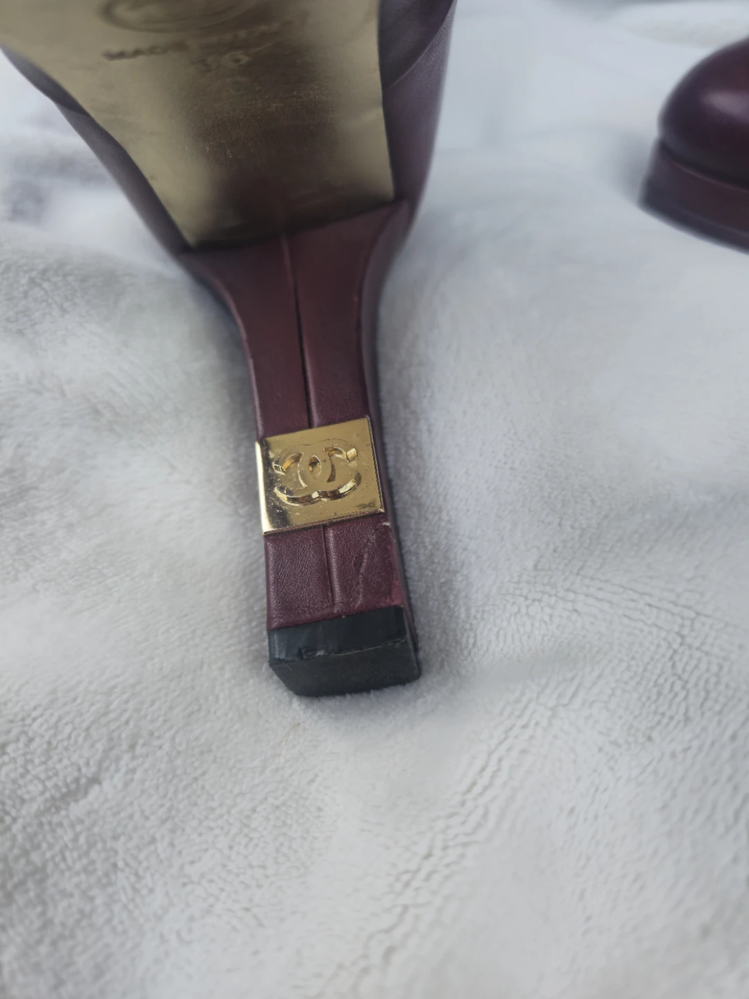 Chanel Burgundy Leather Knee-High Boots - photo 4