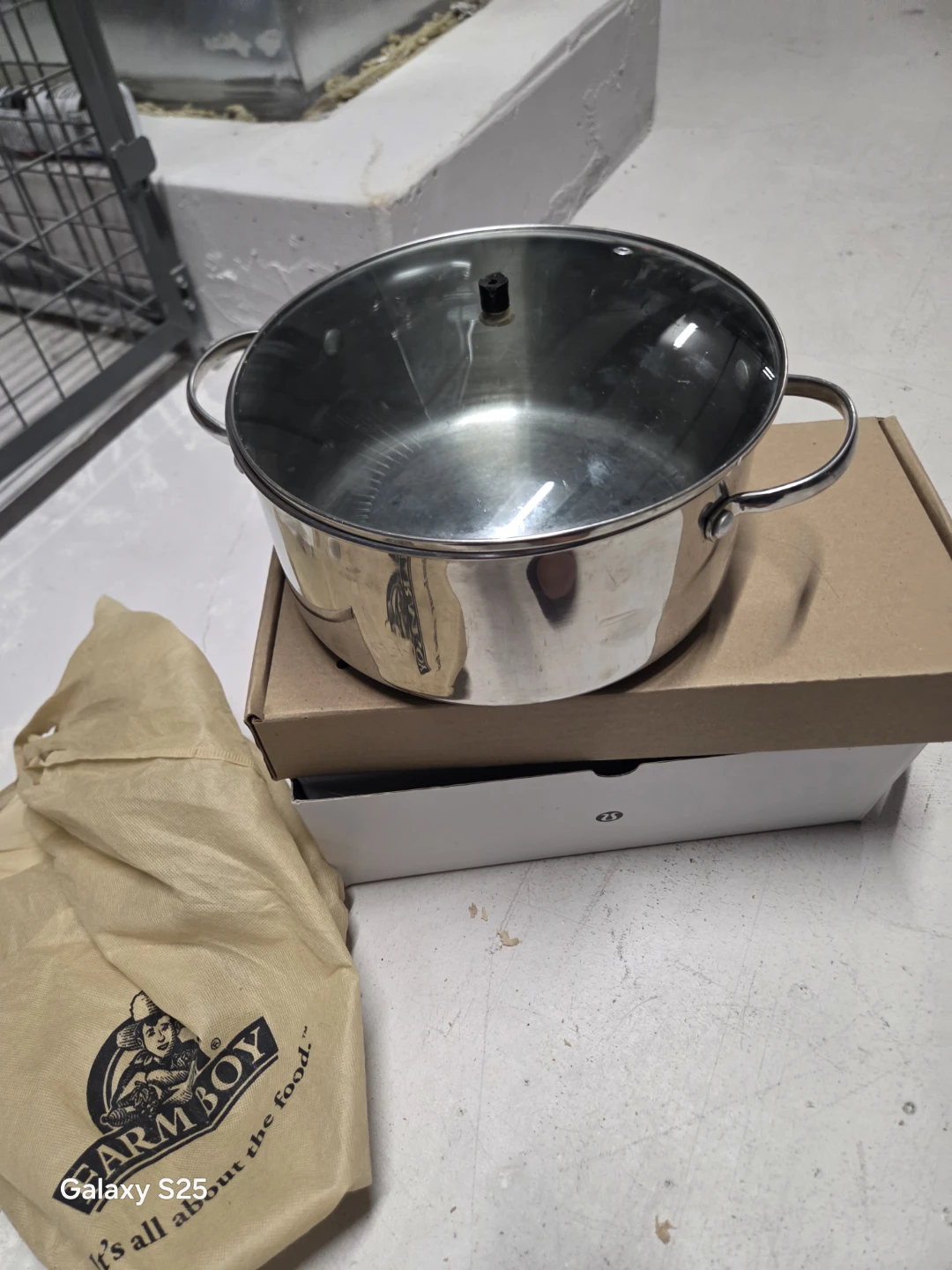 Farm Boy Stock Pot with Lid - photo 2