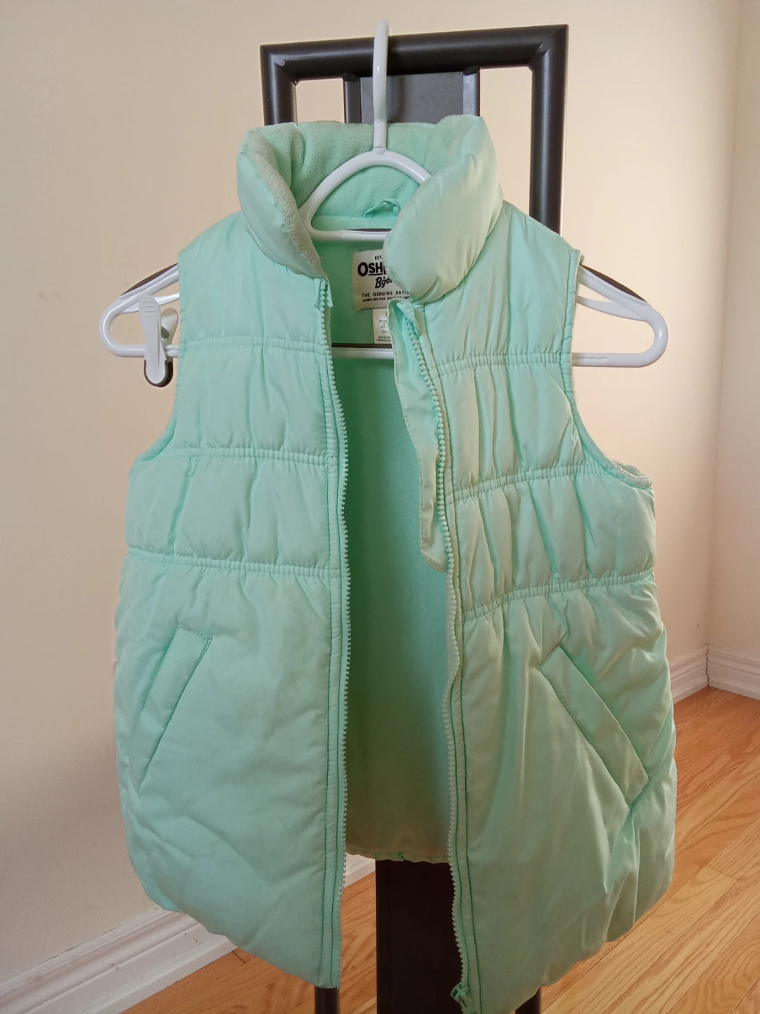 OshKosh B'gosh Mint Green Puffer Vest Size 8