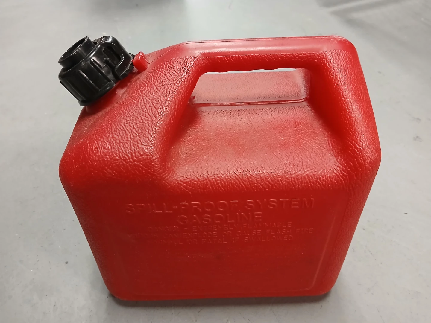 Red Spill-Proof Gas Can - photo 3