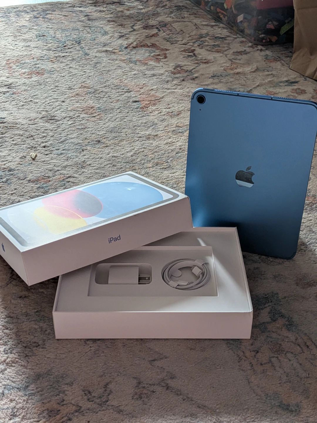 iPad 11 (A16) 128GB - Wi-Fi + Cellular (Open Box / Brand New)