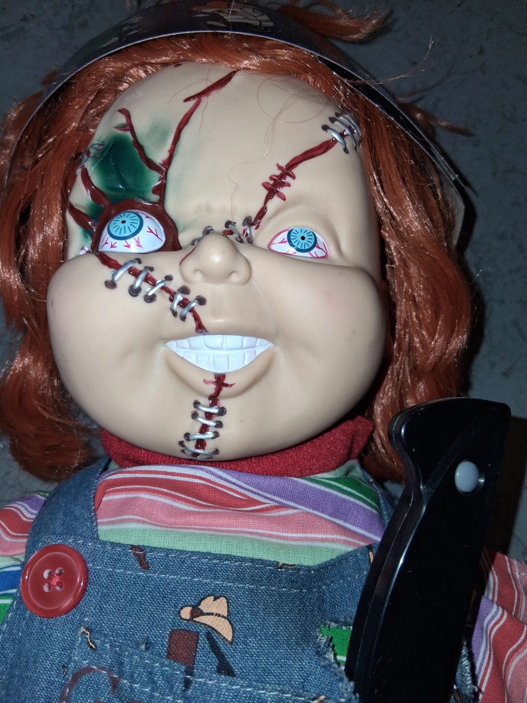 Chucky "Good Guys" Doll with Knife Full Size!! - photo 3