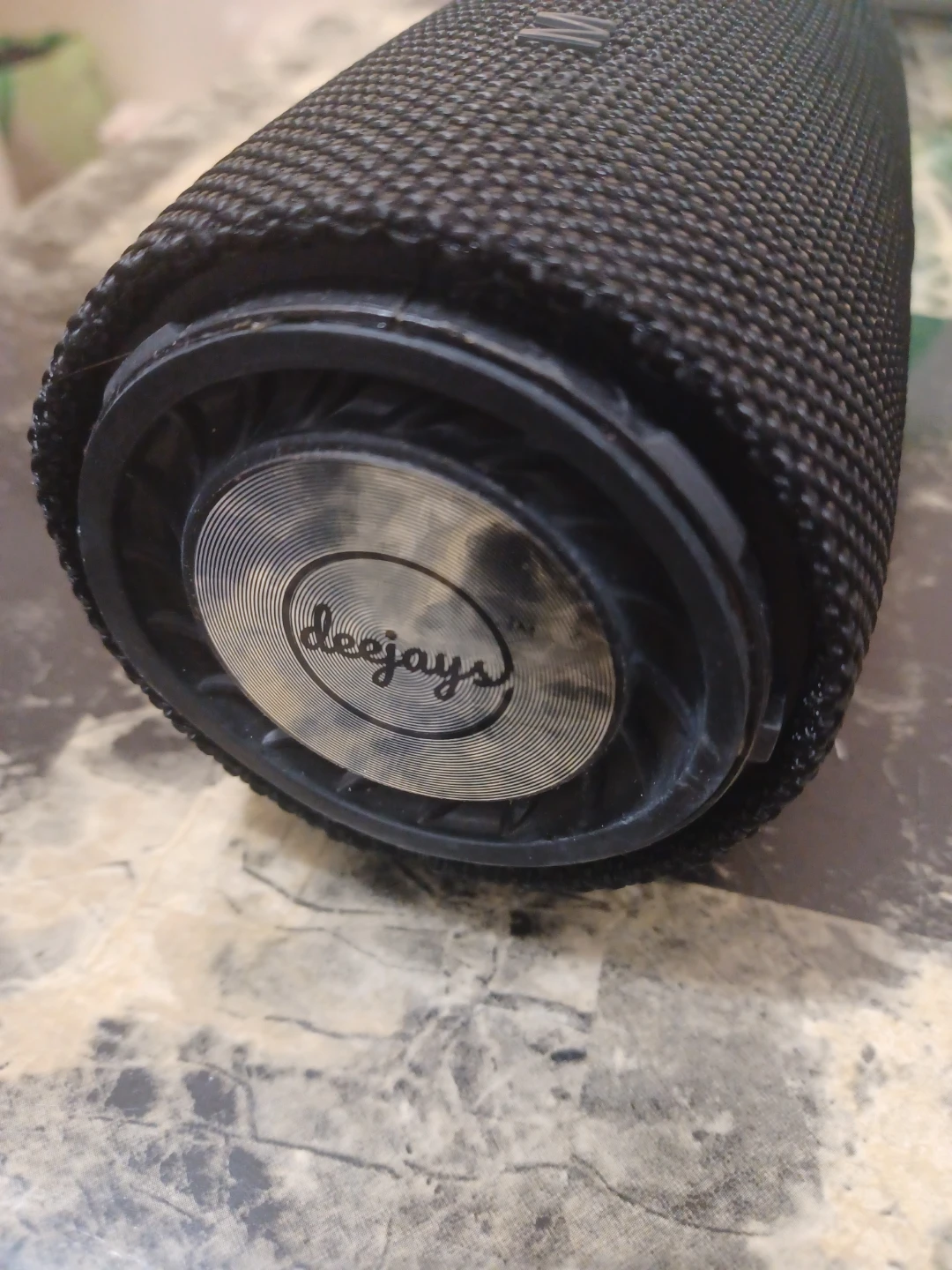 Dee Jays Portable Bluetooth Speaker - photo 2