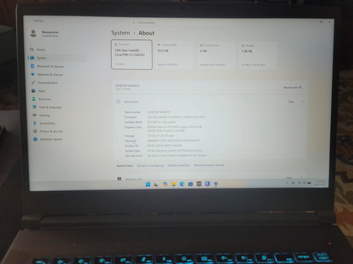 Gaming Laptop Thin 15 B13VE with Local LLMs Preinstalled - photo 3