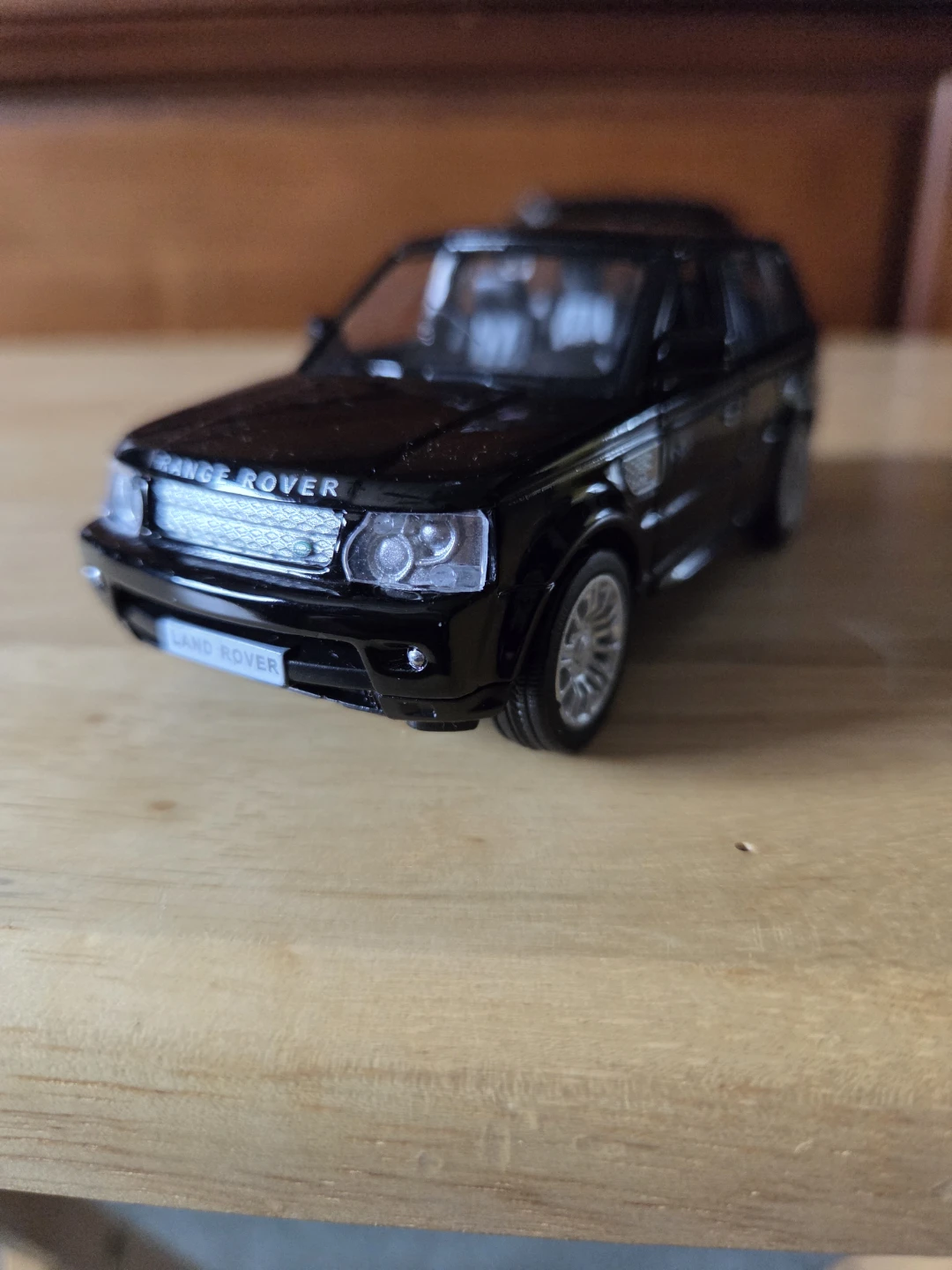 Black Land Rover Range Rover Toy Car - photo 2