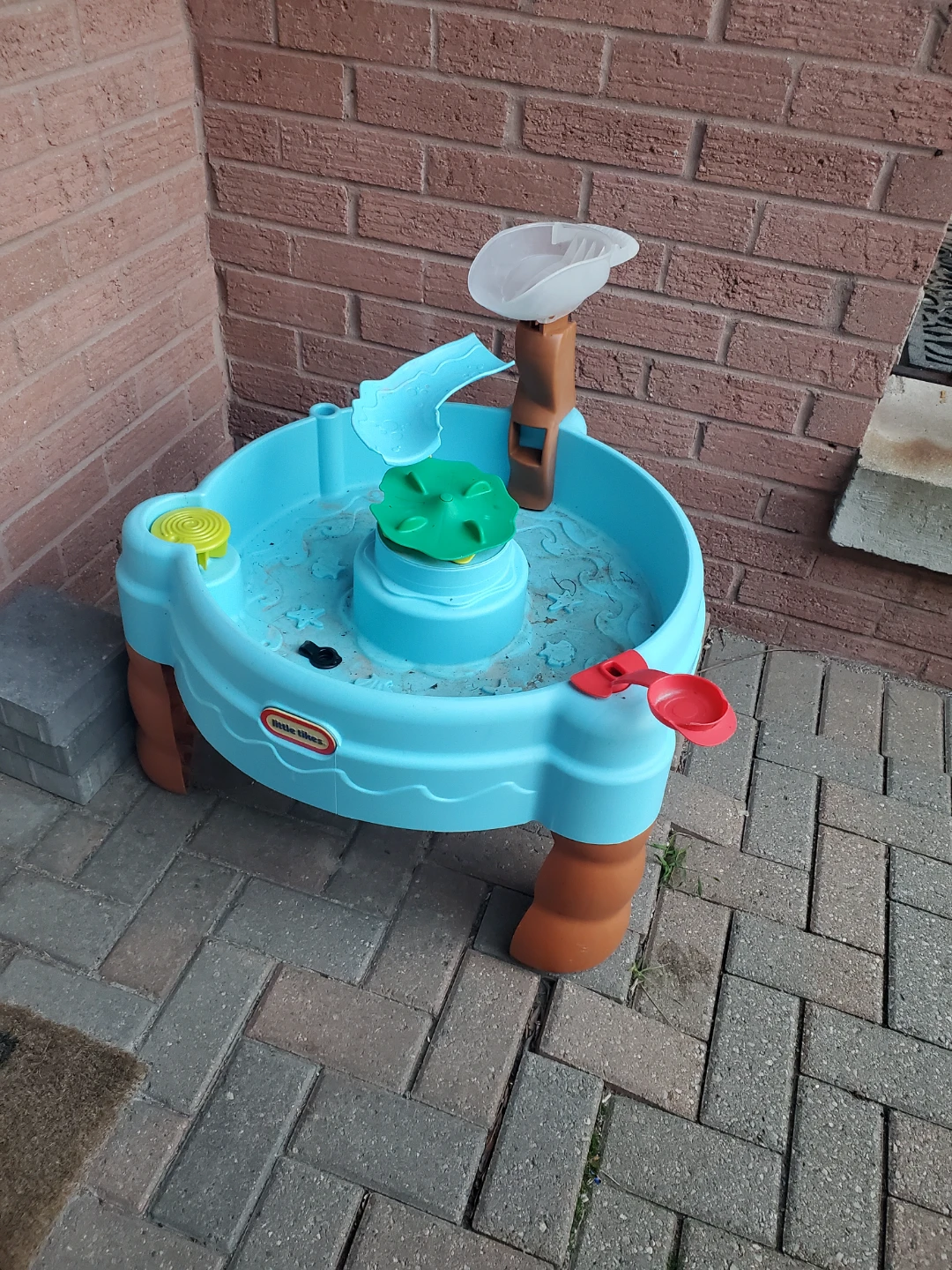 Little Tikes Water Table - photo 2