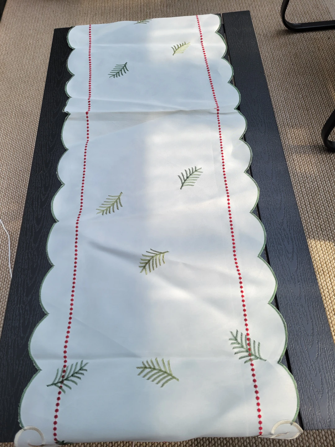 Table Runner - photo 3