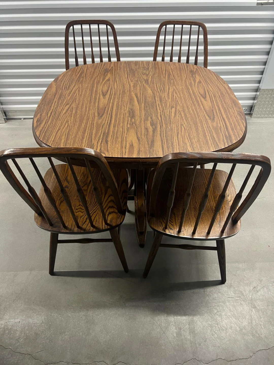 Beautiful Wooden Dining Room Table with 4 chairs.