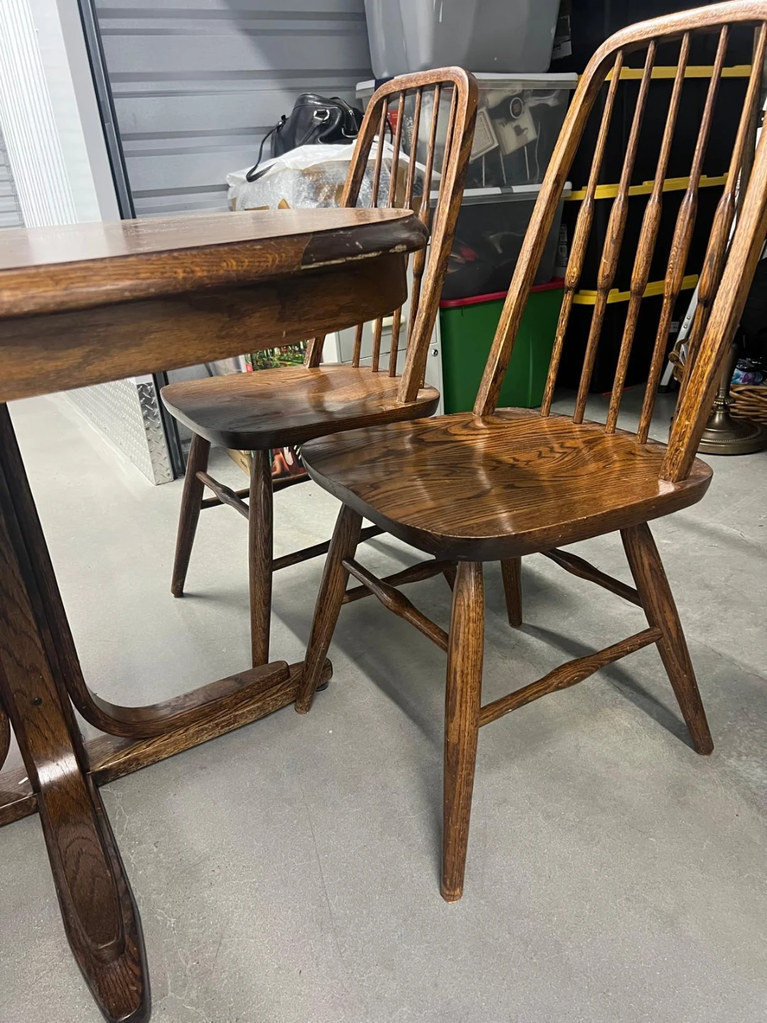 Beautiful Wooden Dining Room Table with 4 chairs. - photo 2