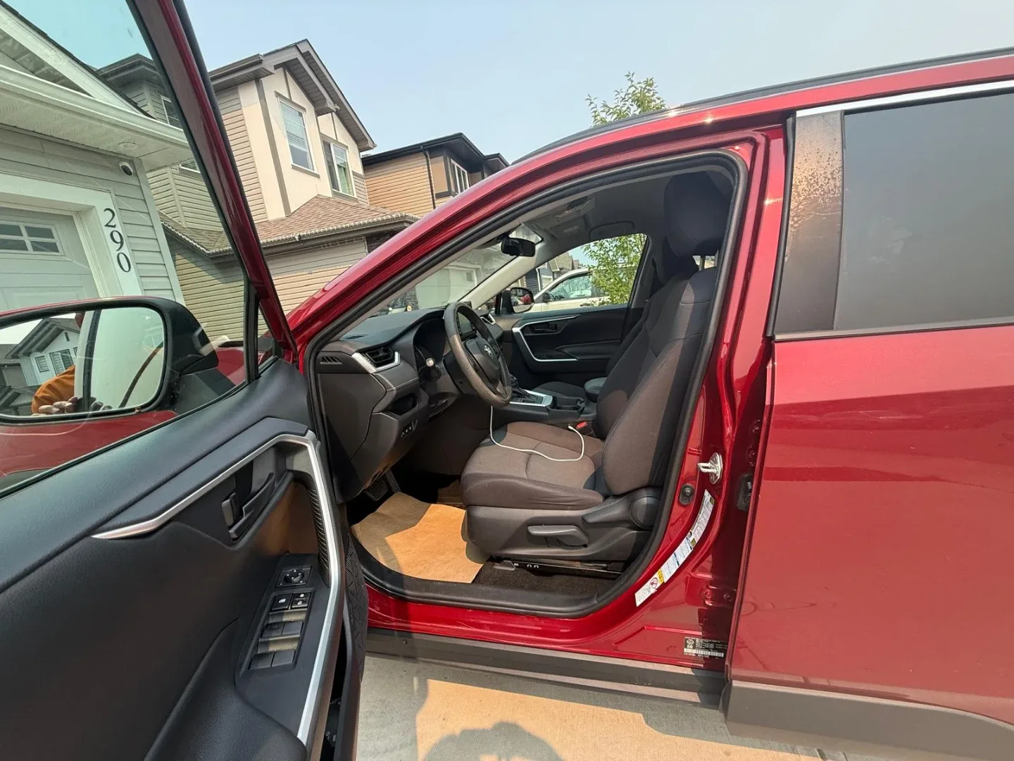 Toyota RAV4 2019  LE AWD - photo 3