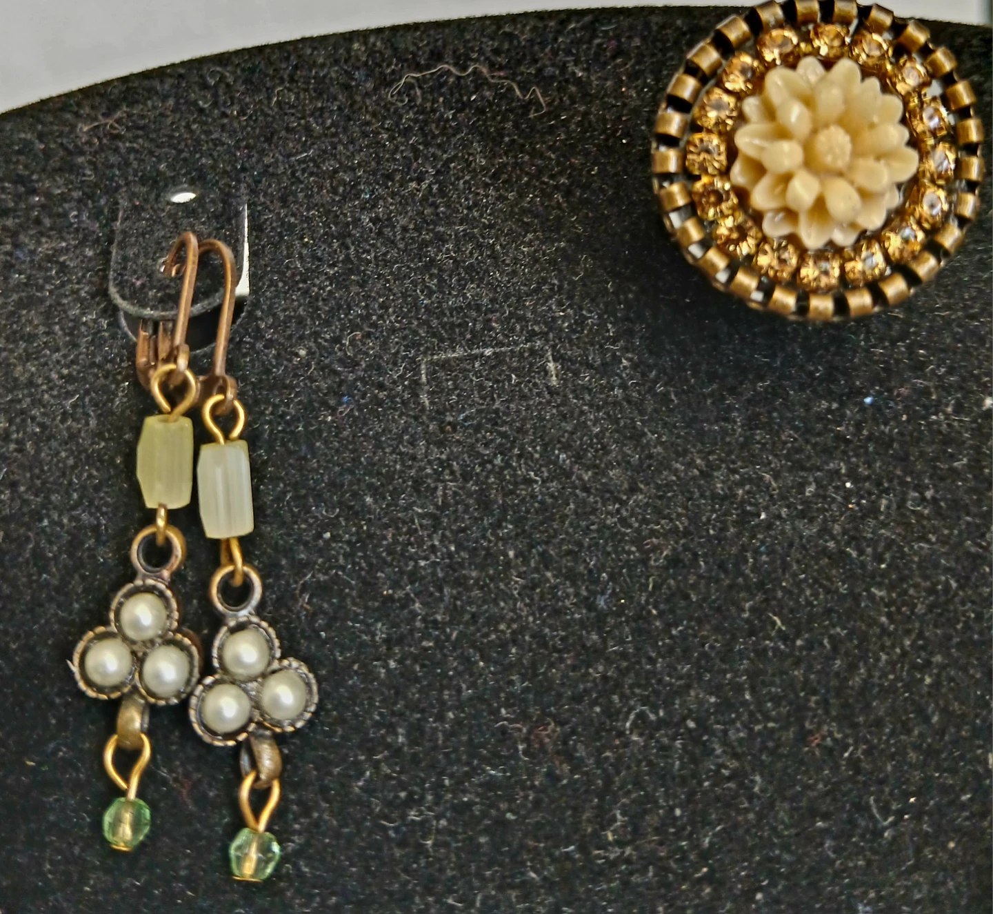 Floral Necklace, Earrings, and Ring Set - photo 4