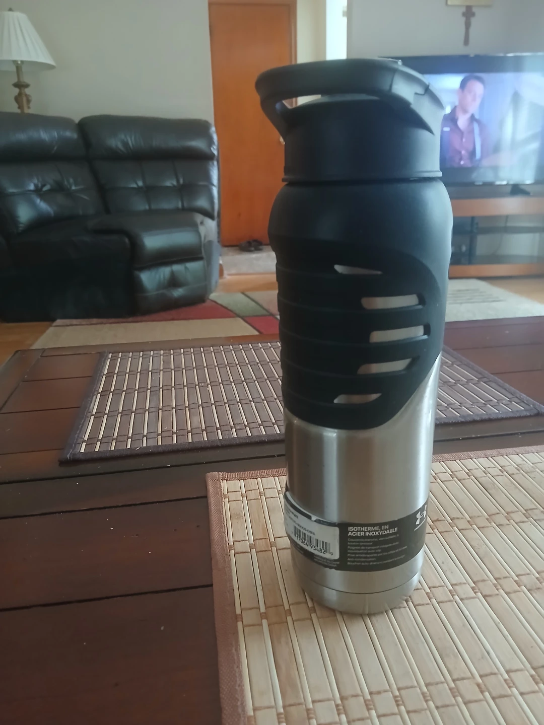 Thermos 24 oz Insulated Stainless Steel Water Bottle - photo 2