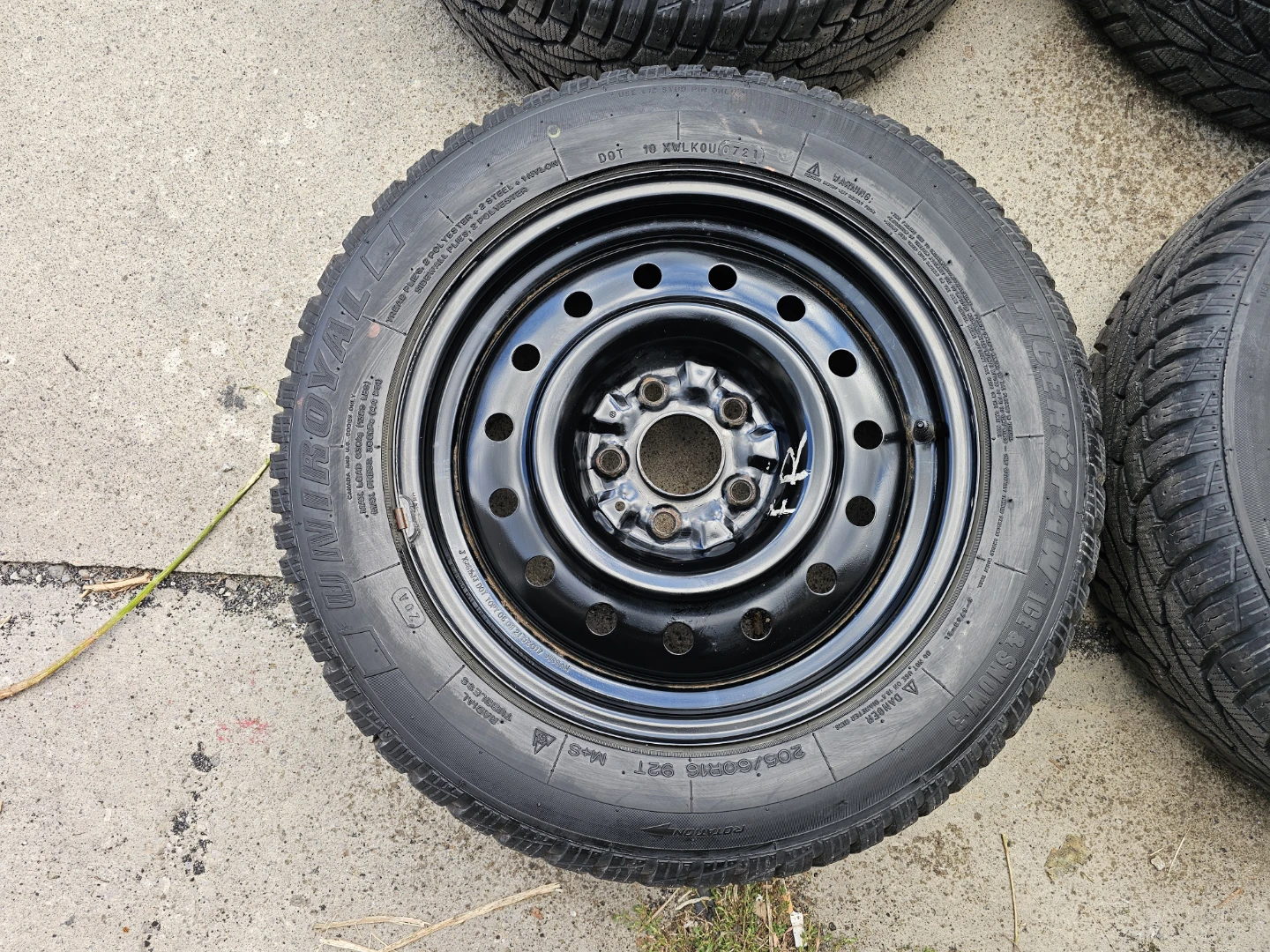 NISSAN SENTRA WINTER TIRES ON STEEL RIMS 205/60 R16 - photo 2