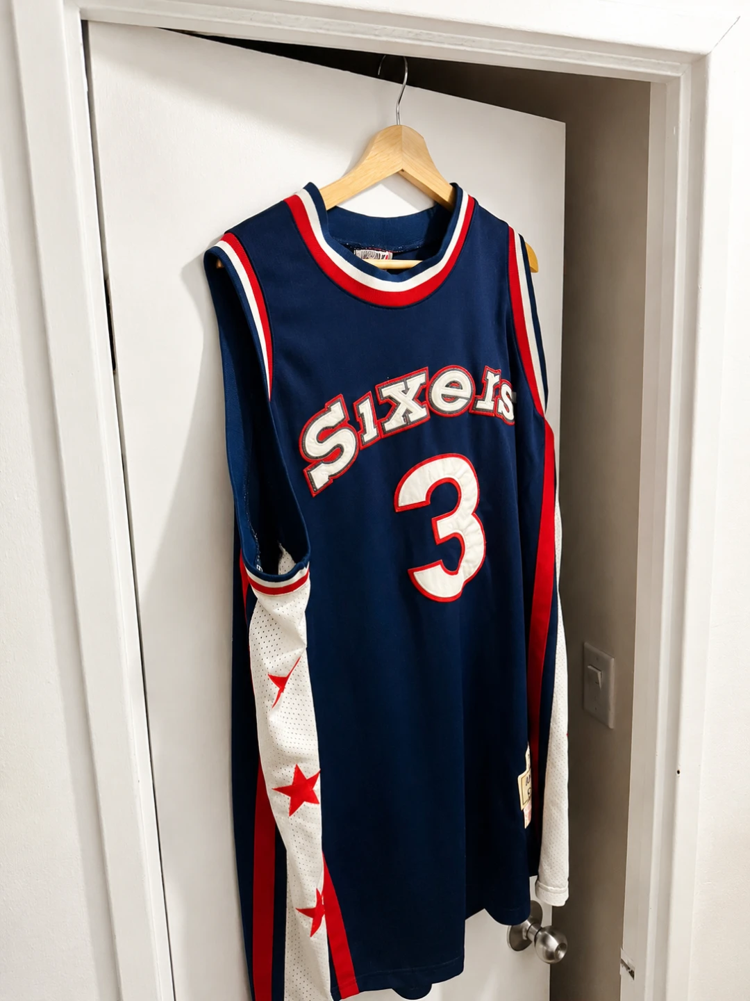 Philadelphia 76ers Allen Iverson Jersey