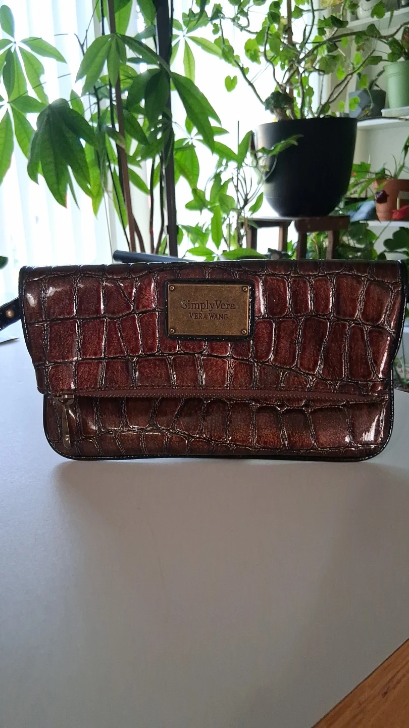 Simply Vera Vera Wang Crocodile Embossed Clutch - photo 2