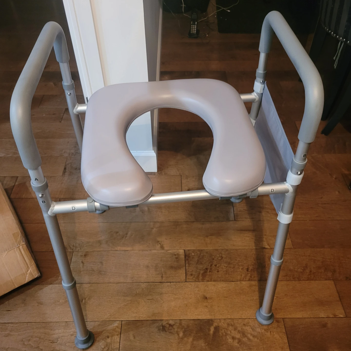 HOMLAND Toilet Seat  RISER modelTRB10