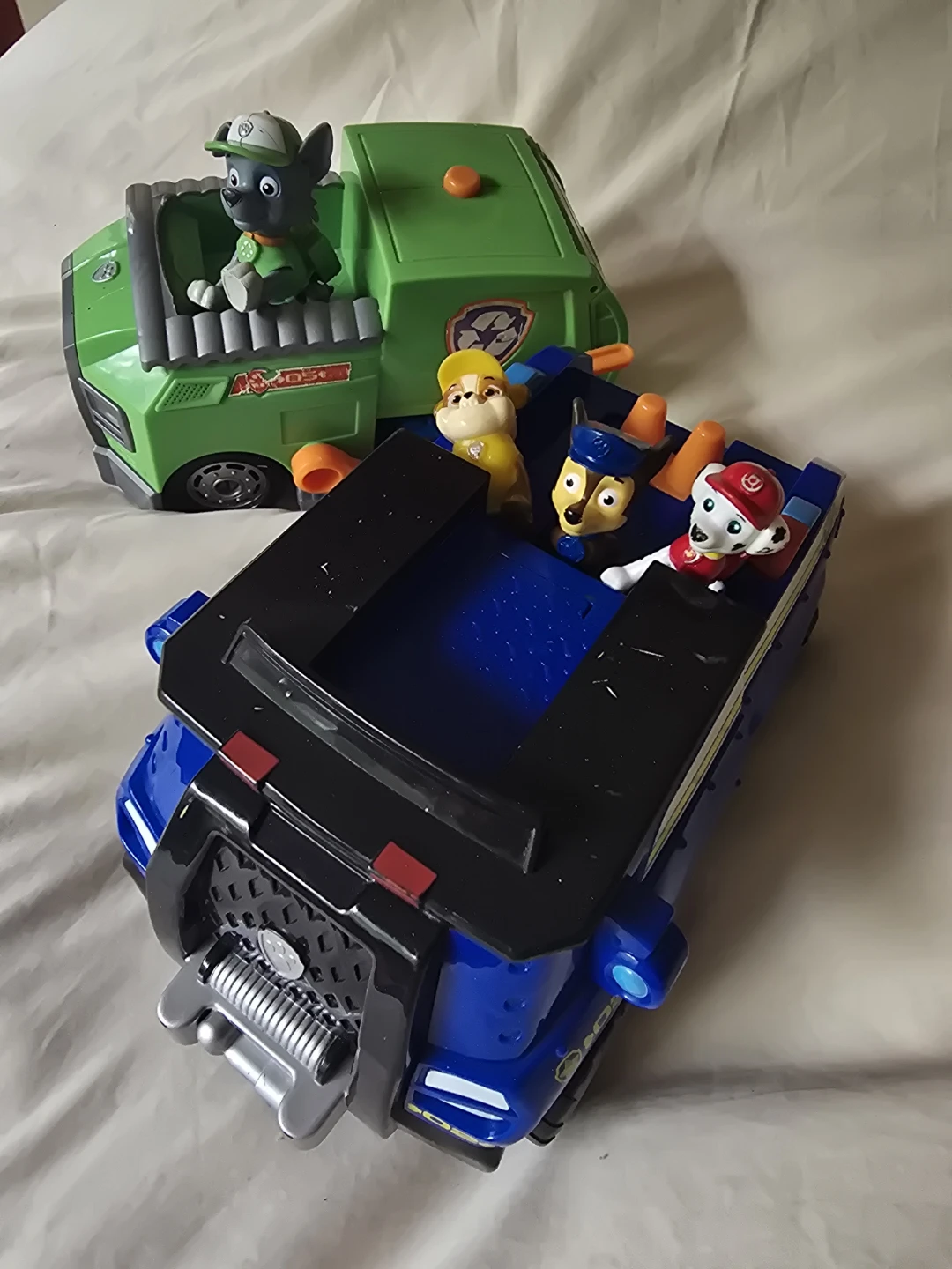 Paw Patrol Toy Vehicles and Figures - photo 2