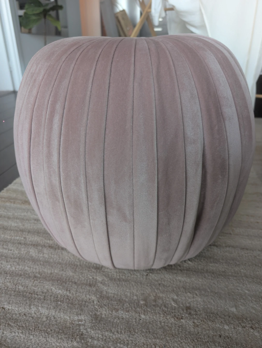 Velvet Tufted Round Ottoman Pouf - Dusty Light Pink - photo 3