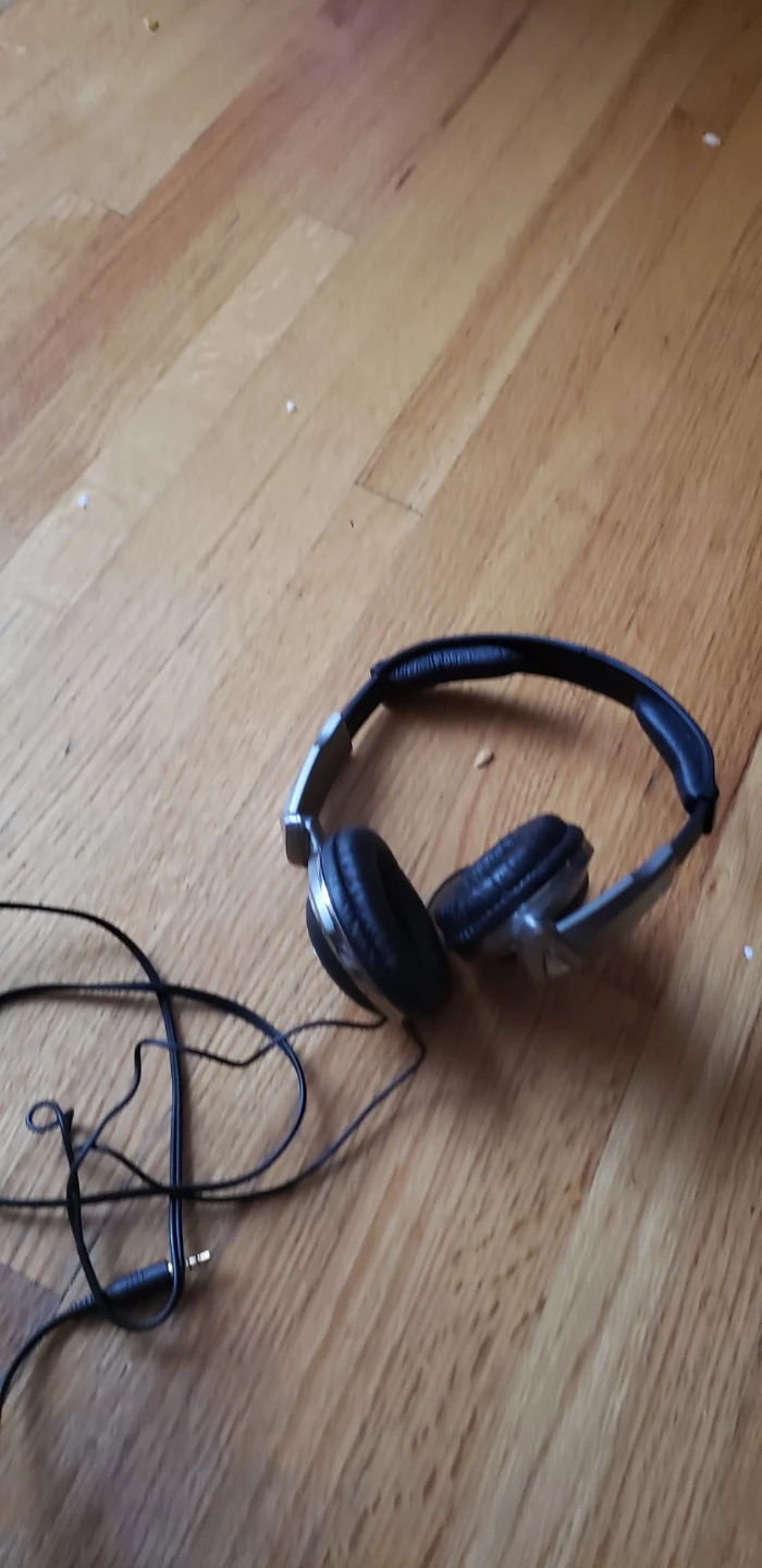 Cresyn Stereo Headphones C5-hp600 - photo 2