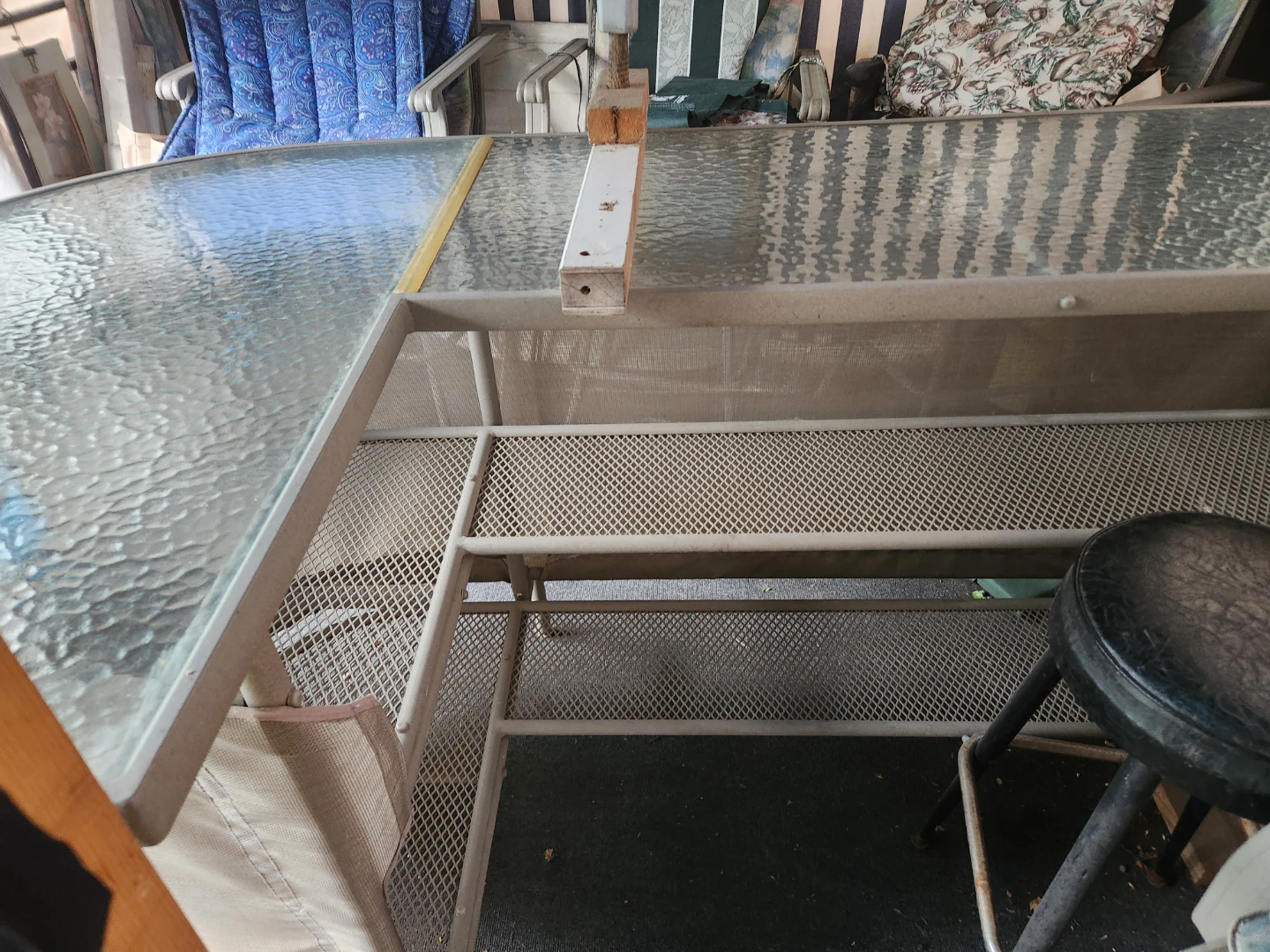 Glass Top Bar Table with Built-in Shelving - photo 3