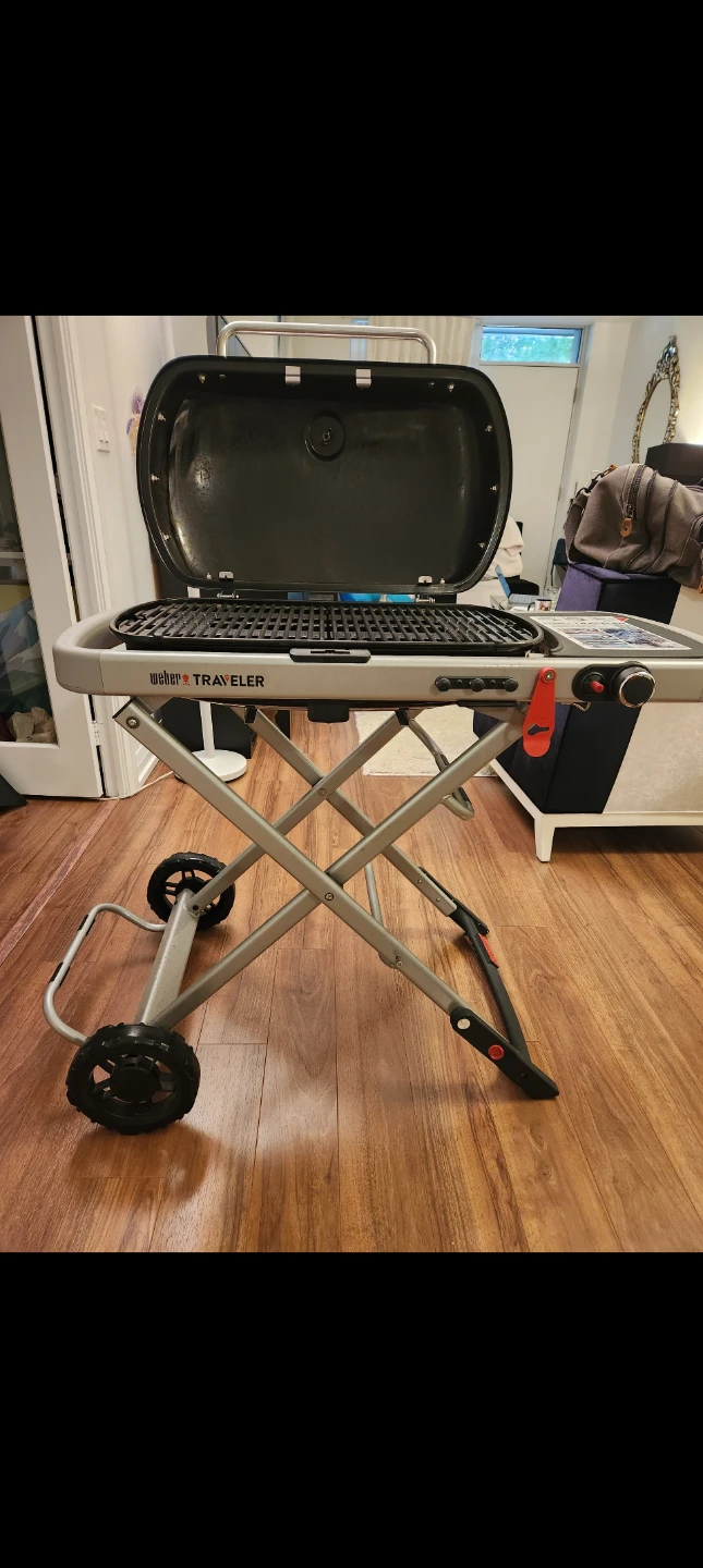 Weber Traveler Portable Propane Grill - photo 2