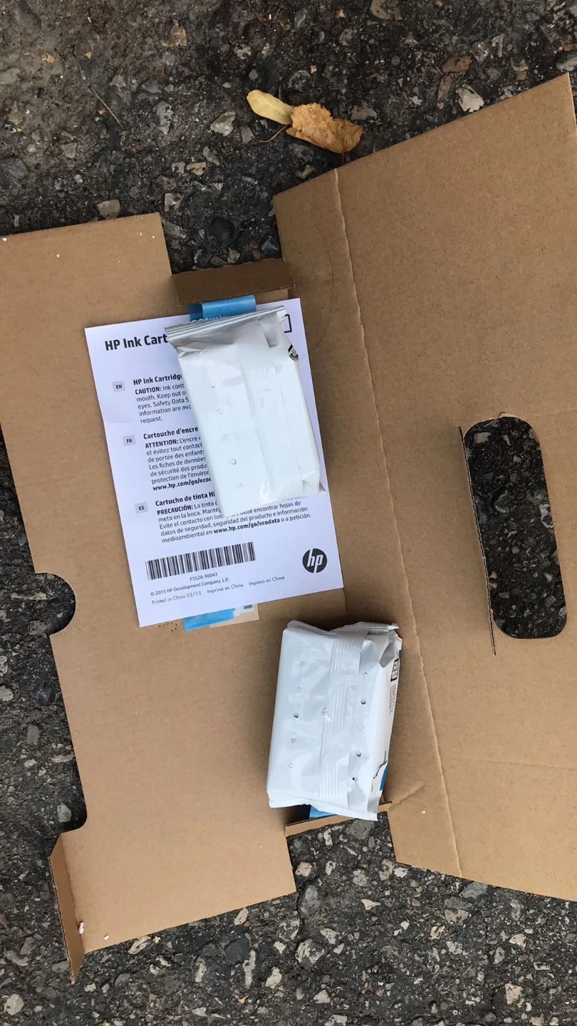 HP DeskJet 3755 All-in-One Printer - photo 2