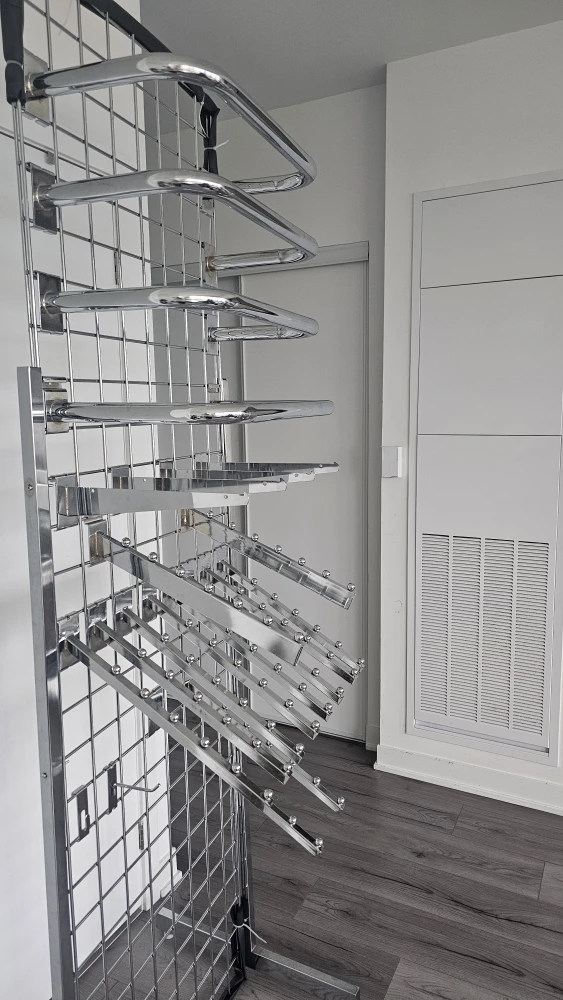 Heavy-Duty Retail Display Grid Rack with Accessories – 84" x 24" - photo 3