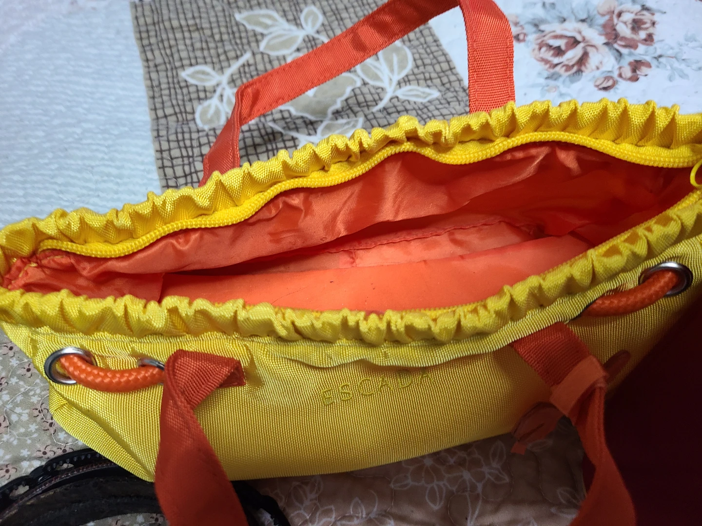 Womens Hair clips, makeup bags etc - photo 4