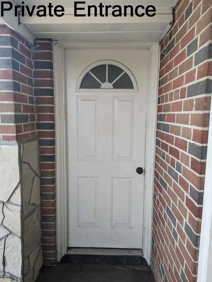 2-Bedroom Walkout Basement Apartment - All-Inclusive & Private - photo 2