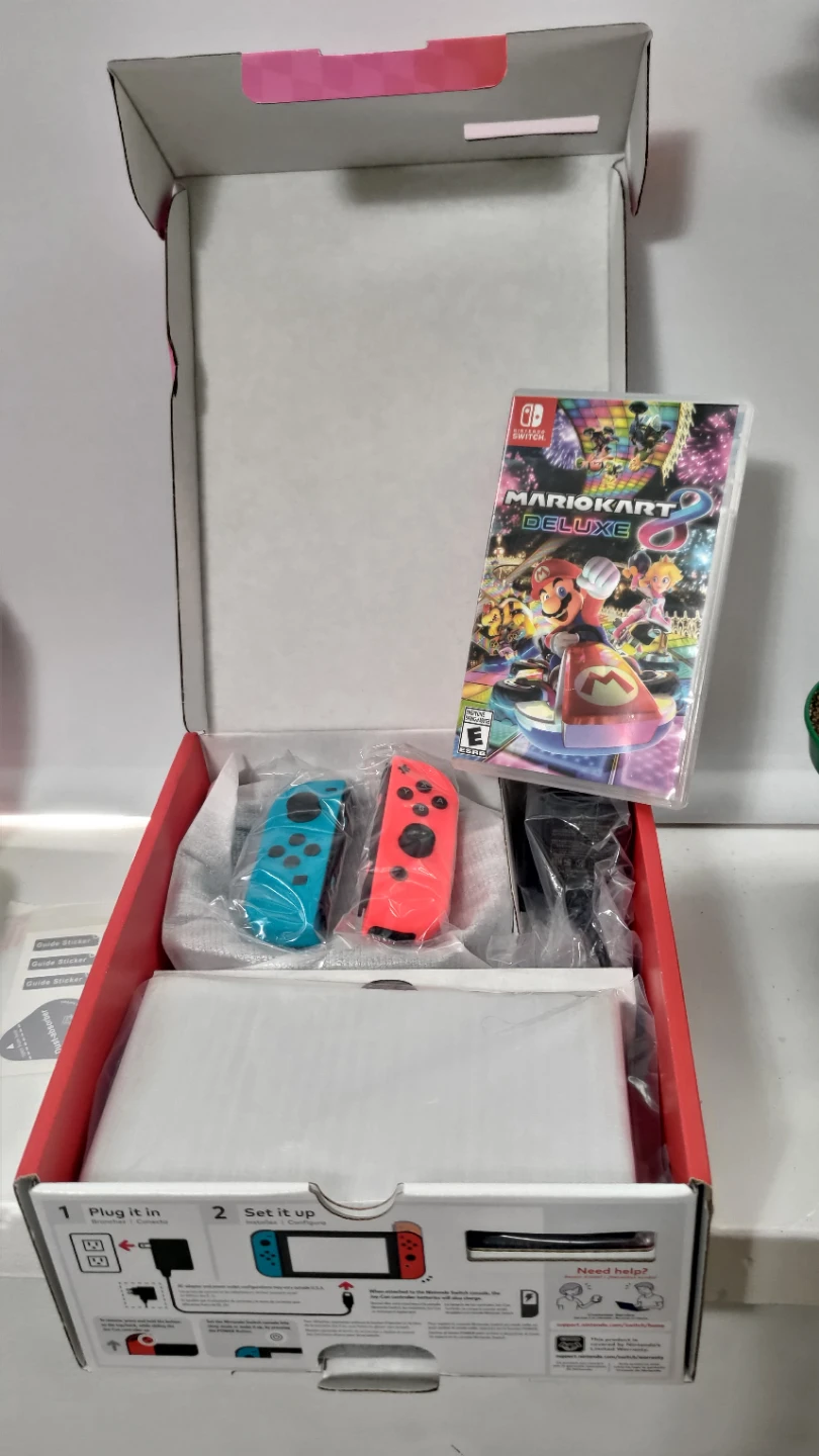 Nintendo Switch Mario Kart 8 Deluxe Bundle - photo 2