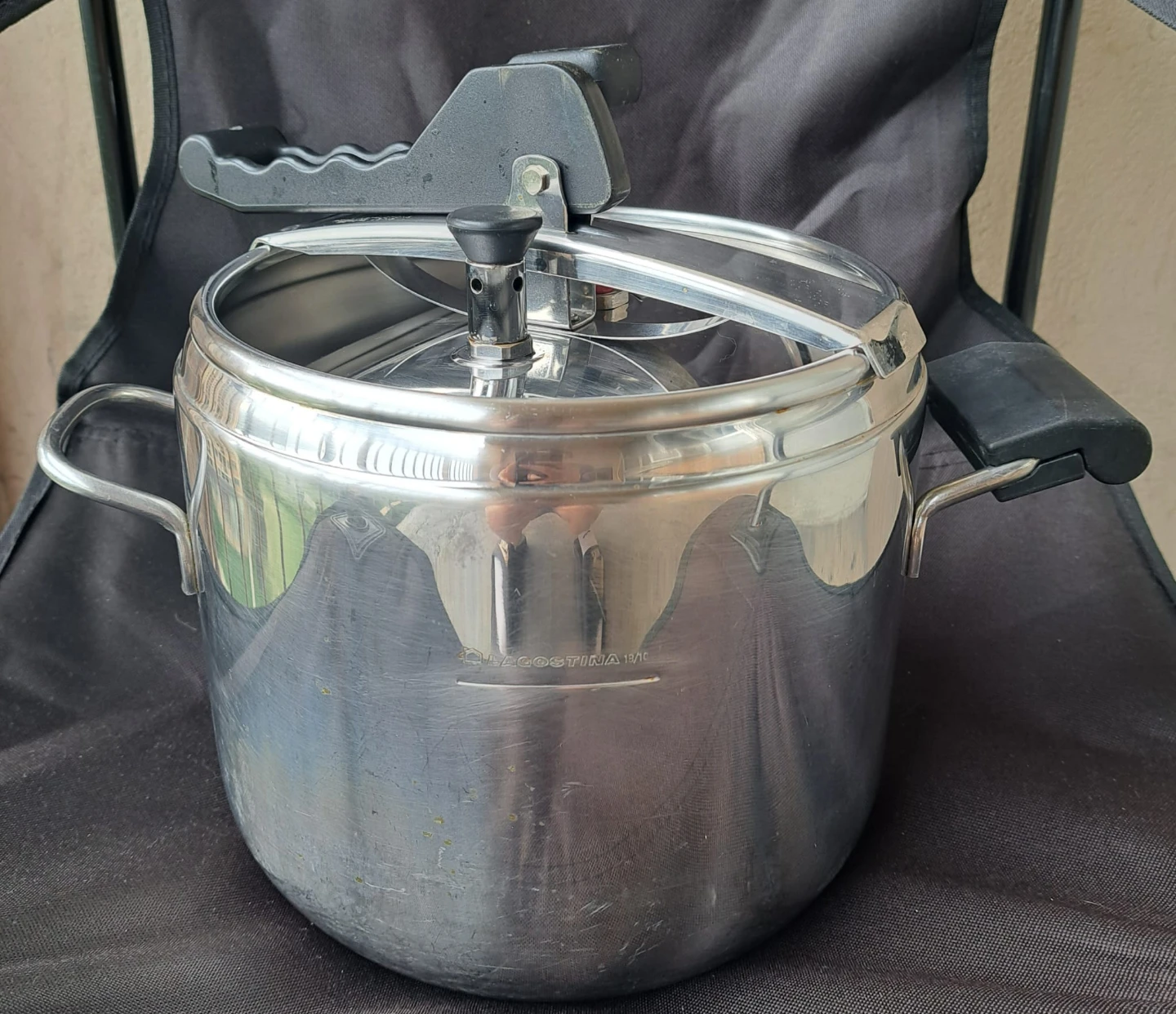 Lagostina pressure cooker