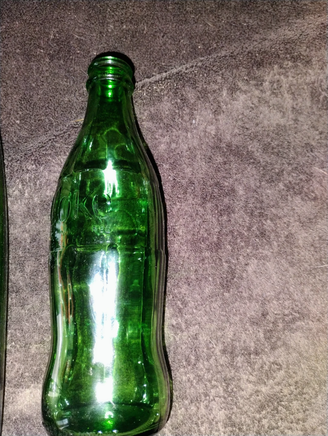 Vintage 7UP and Coca-Cola Green Glass Bottles - photo 5