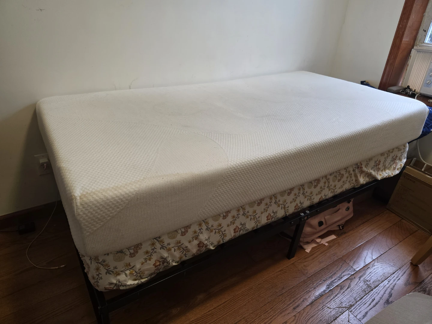 Premium Twin Memory Foam Mattress | Pressure Relieving