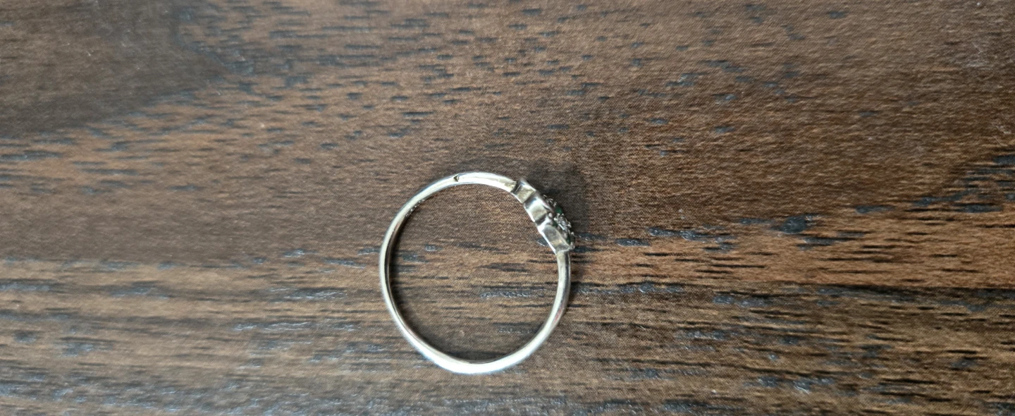 Sterling Silver Heart Ring with Green Stones - photo 4