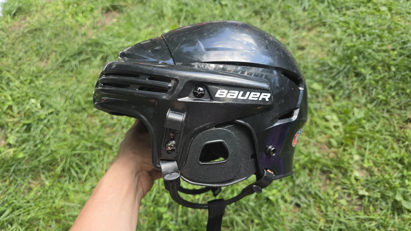 Bauer Hockey Helmet - photo 2