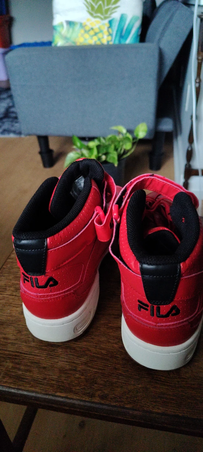 Red Fila Mid-Top Sneakers - photo 4