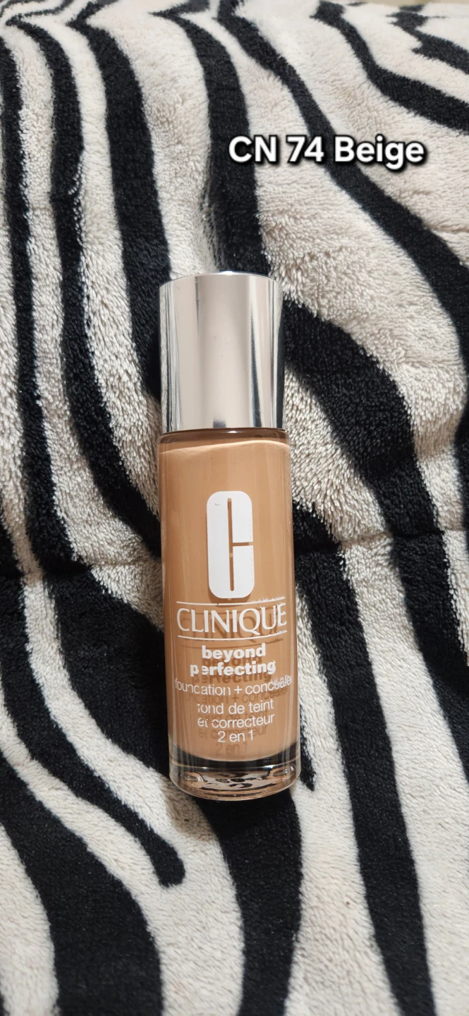 Clinique Beyond Perfecting Foundation + Concealer