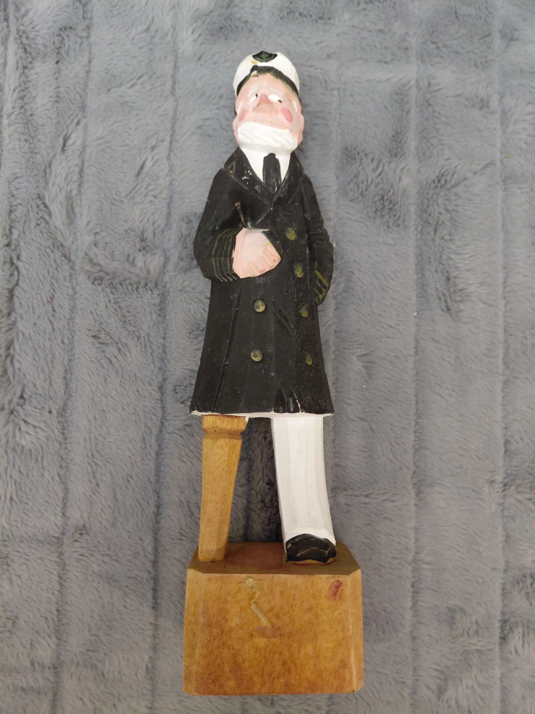 Wooden Sailor Figurine - photo 2