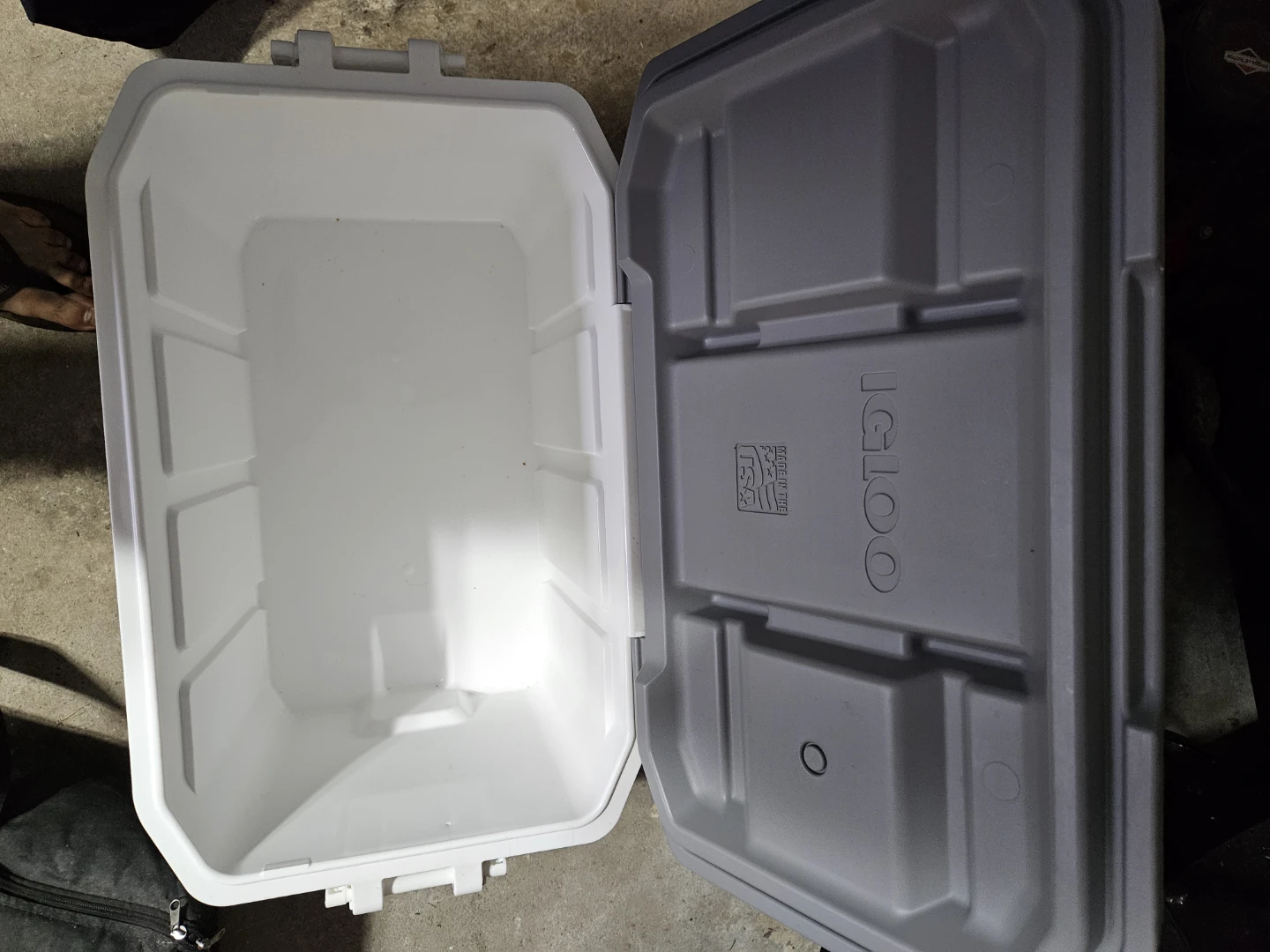 Igloo Profile II 50 Cooler - photo 2