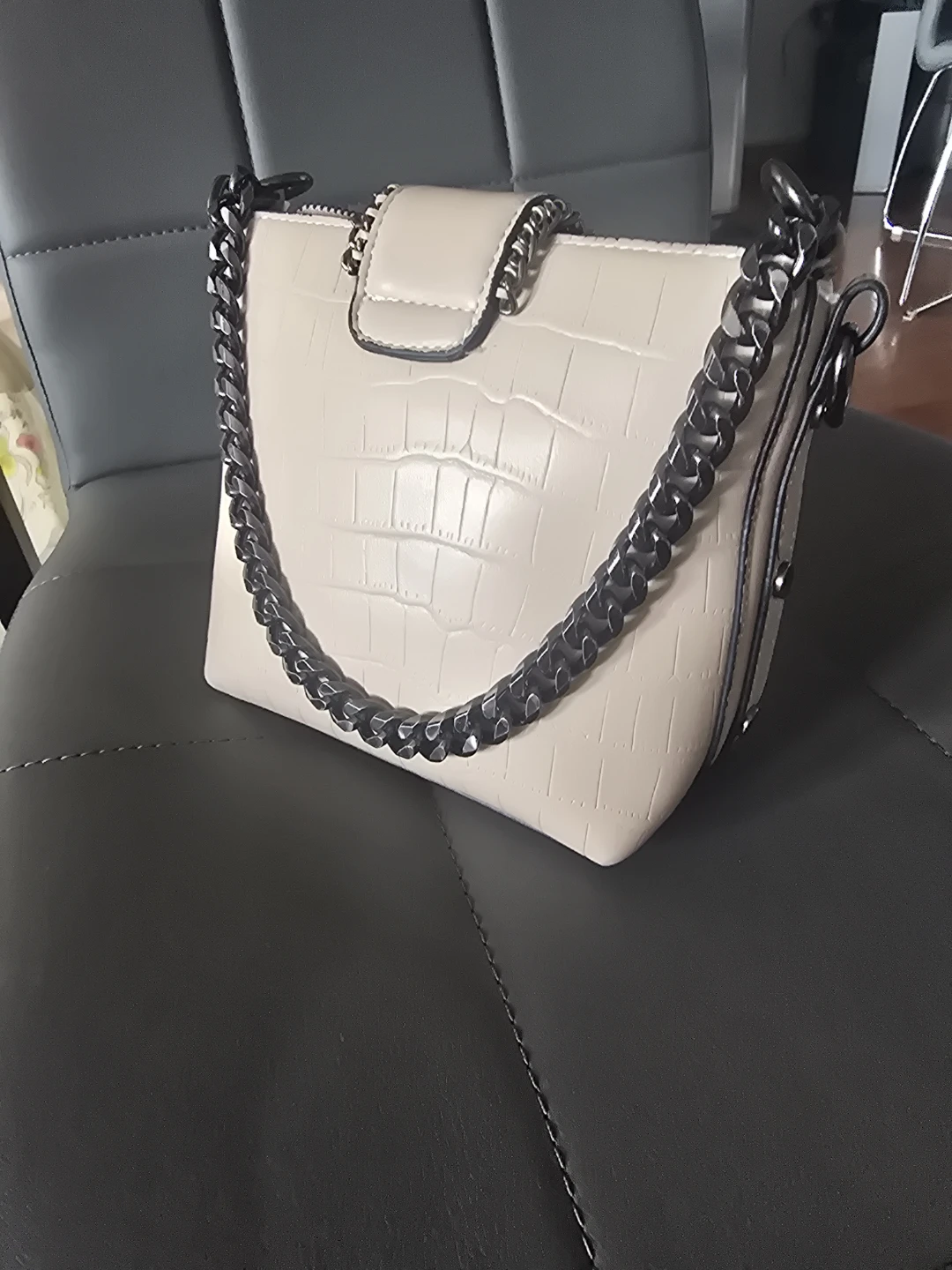 Beige Faux Crocodile Bag with Chain Strap - photo 3