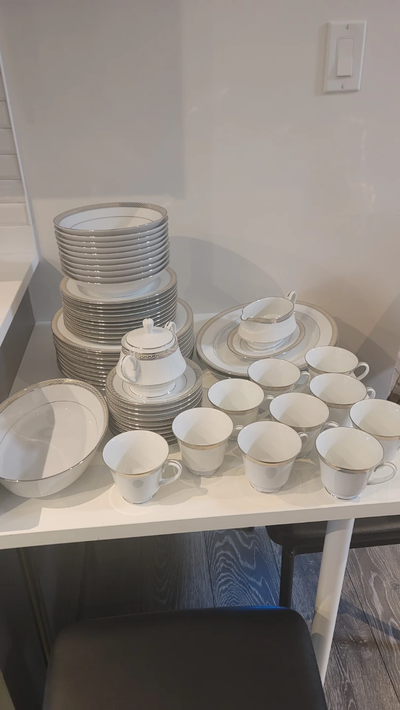 Noritake Legacy Splendor Fine China Set