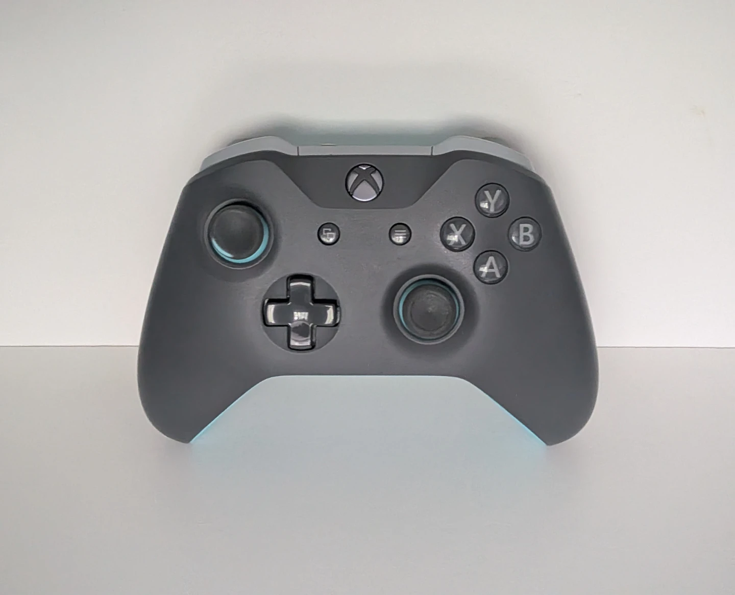 Well-kept Advanced Warfare Xbox One - Fully Reset - $250 - photo 2